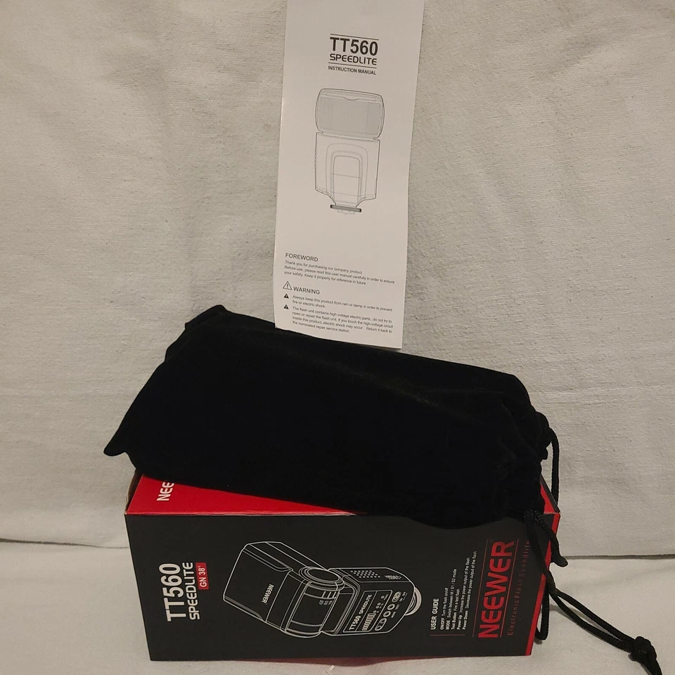 Neewer TT560 Flash Speedlite for Canon Nikon Panasonic Olympus Pentax and Other - Image 4 of 4