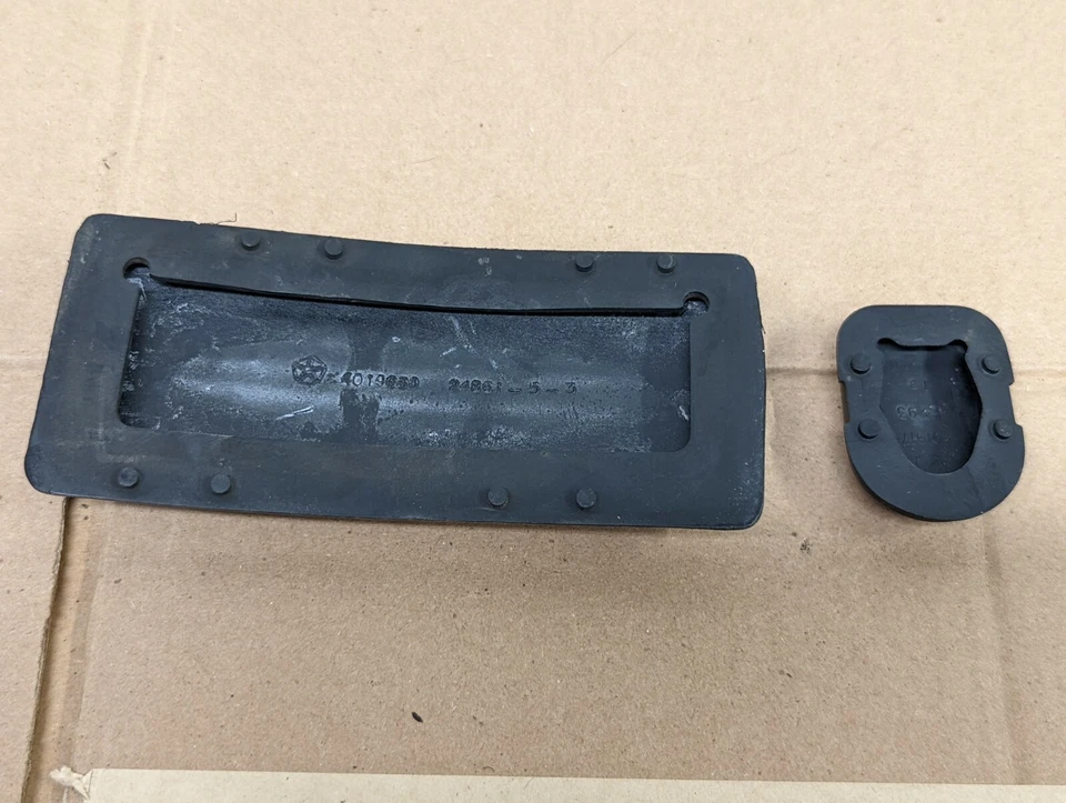 Pastilla de pedal de freno Dodge Shadow Daytona Sundance Chrysler Lebaron Plymouth 4019660 Foto 4 de 4