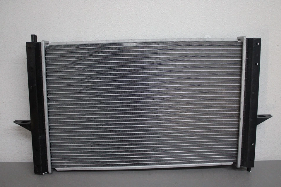 1999 2000 VOLVO S70/V70 FRONT RADIATOR Foto 2 de 4