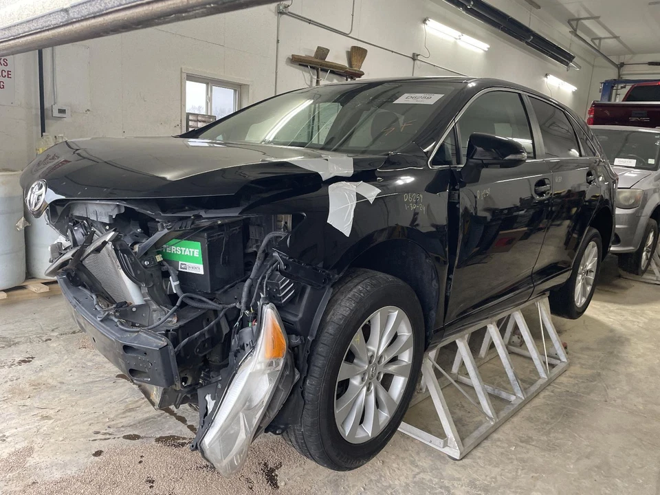 Pantalla de infoentretenimiento central delantera usada se adapta a: Toyota Venza 2014 montada en el tablero mult Foto 4 de 4