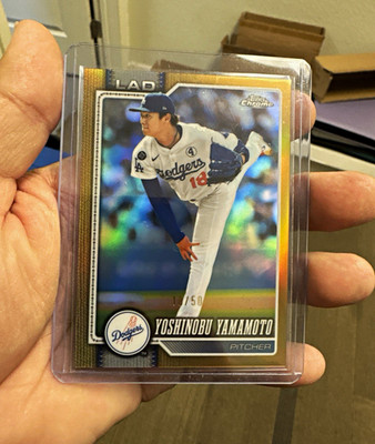 2026 Topps Chrome Yoshinobu Yamamoto Dodgers - Gold - Serial Numbered /50