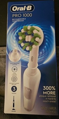 Oral-B Pro 1000 Electric Toothbrush with (1) Brush Head, Rechargeable, White