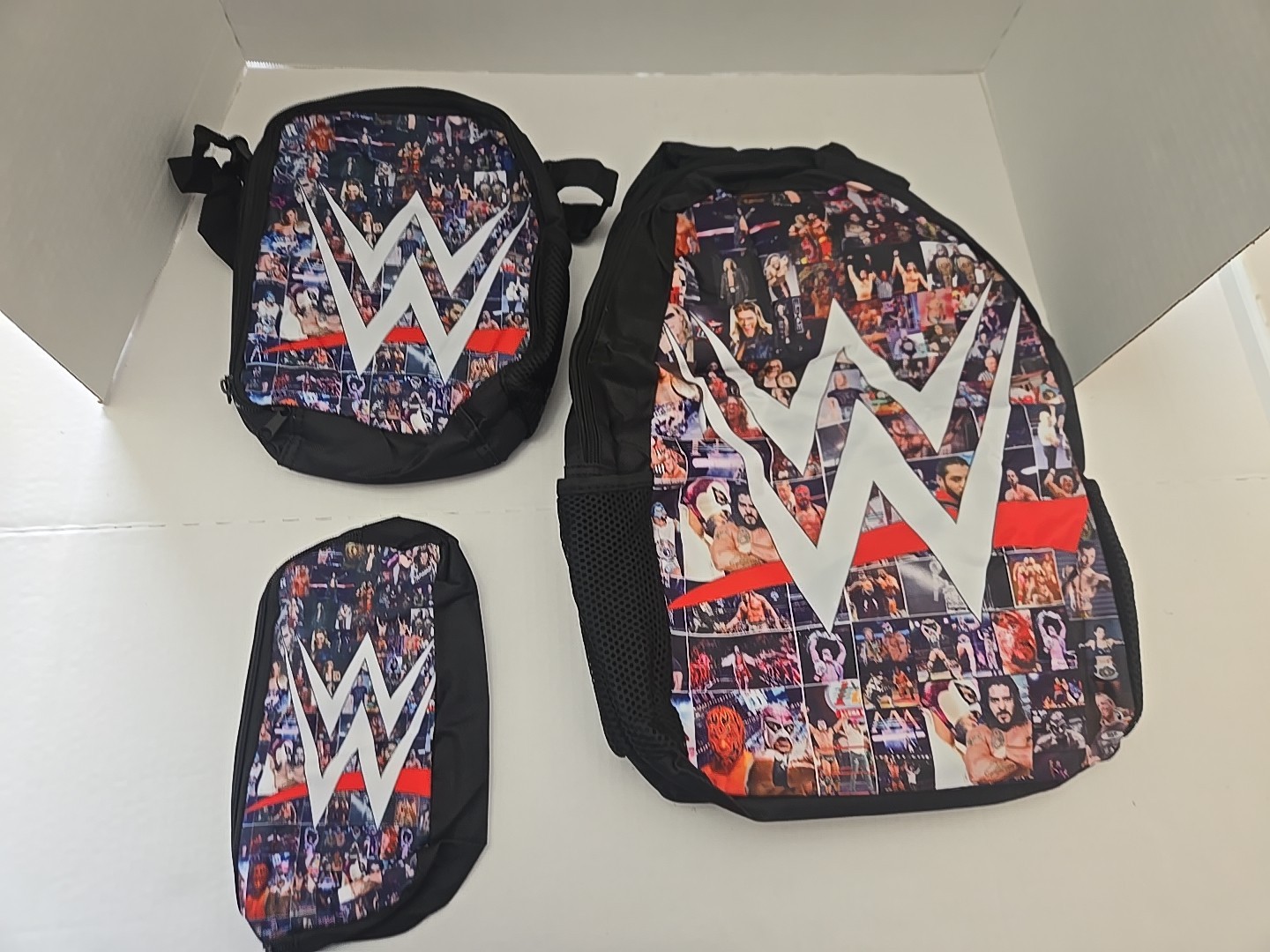 Set With Lunch Bag And Pencil Bag.  New In Package