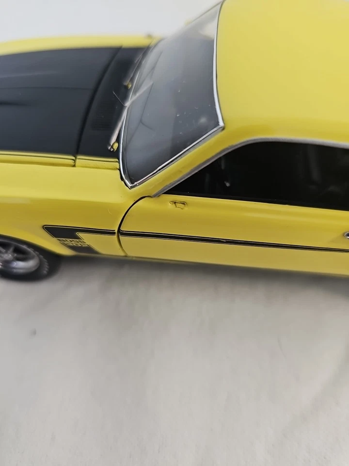 Mustang Boss 302 1969 amarillo, Franklin Mint escala 1:24. Foto 2 de 4