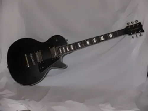 StringMasters Les Paule Style Electric Guitar and Amp Pack Satin Black
