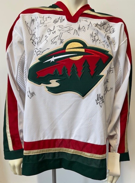 2000-01 Minnesota Wild Inaugural Team Signed Autographed x23