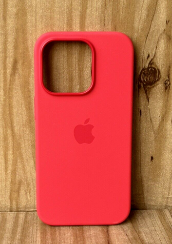*NIB* Apple iPhone 14 PRO Red Silicone Case MagSafe ProductRed