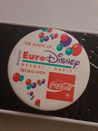 Insignia vintage Euro Disney París - Imagen 2 de 3