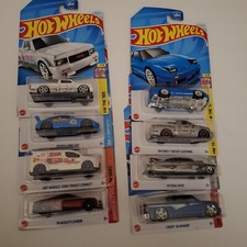 hot wheels 8/ M Case With Treasure Hunt