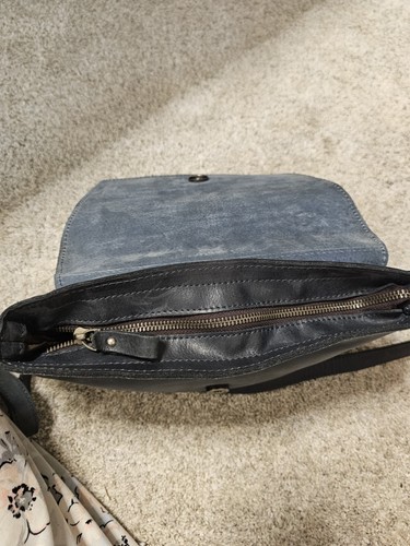 Old Trend Leather Crossbody Bag – Vintage Style Shoulder Handbag with Adjustable - Picture 4 of 14
