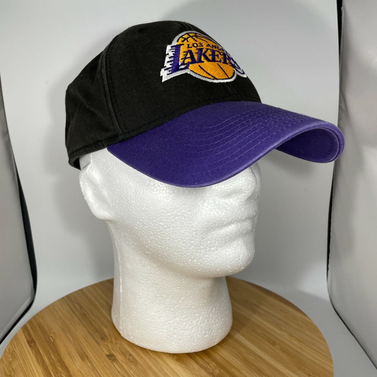 【廃盤】LOS ANGELS LAKERS adidas キャップ S/M 刺繍 廃盤】LOS ANGELS LAKERS adidas キャップ S/M 刺繍 - メルカリ