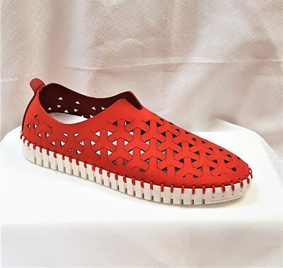 ERIC MICHAEL INEZ Women s Red Nubuck Leather slip-on Fashion Sneaker