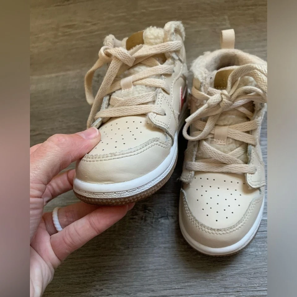 Nike Air Jordan Tenis Sherpa Vellón Multicolor Beige Niños Pequeños Talla 9C Foto 4 de 4