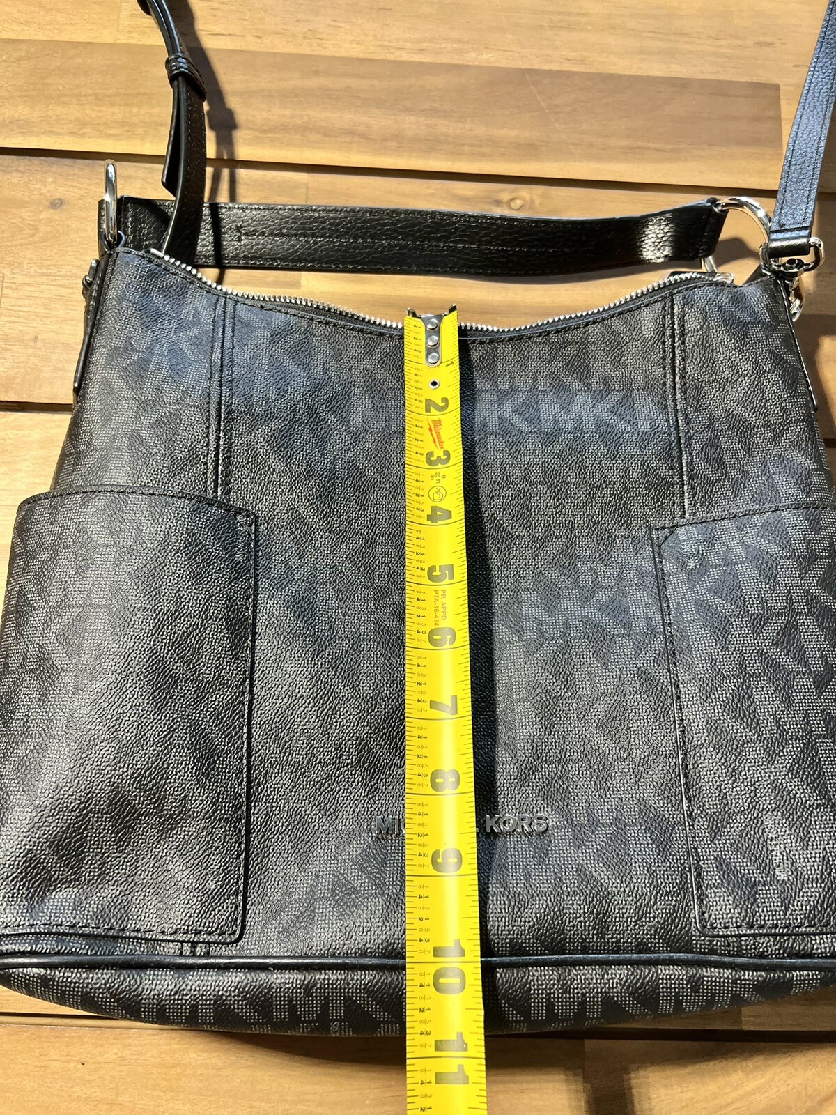 MICHAEL KORS Anita Black Leather Shoulder Bag Purse Side Pockets NWT eBay