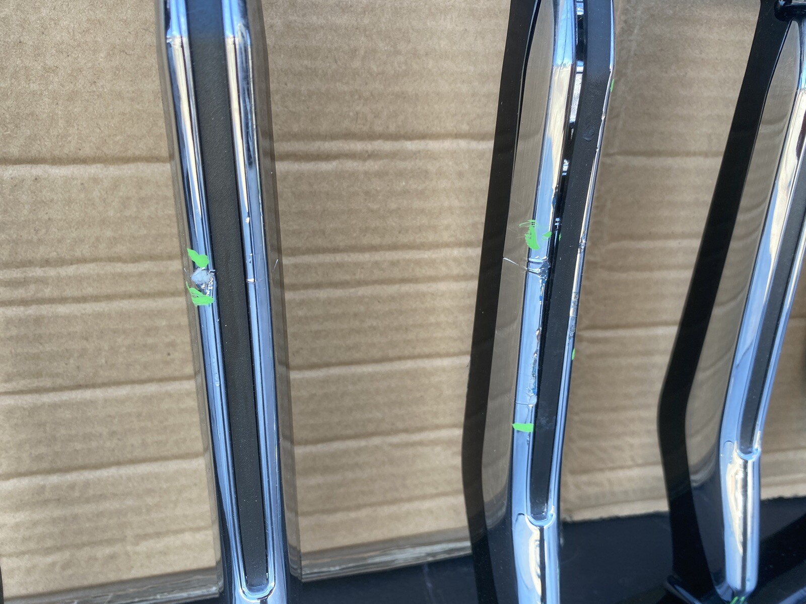 2019-22 MASERATI QUATTROPORTE  BUMPER UPPER GRILLE Oem
