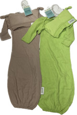 Woombie Organic Cotton Ultra gown Med 14-19lbs w/Knotted hat Green & Tan - 2 pk