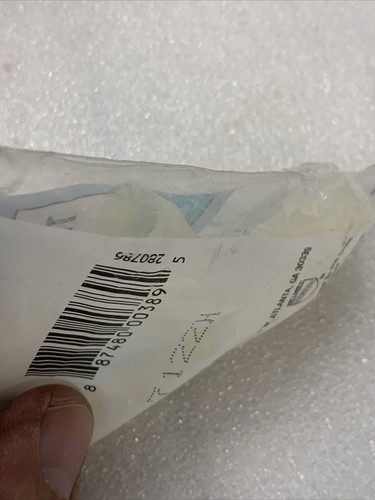 Hose Barb 1/2” ID plastic Tee Everbilt Brand - Picture 3 of 4