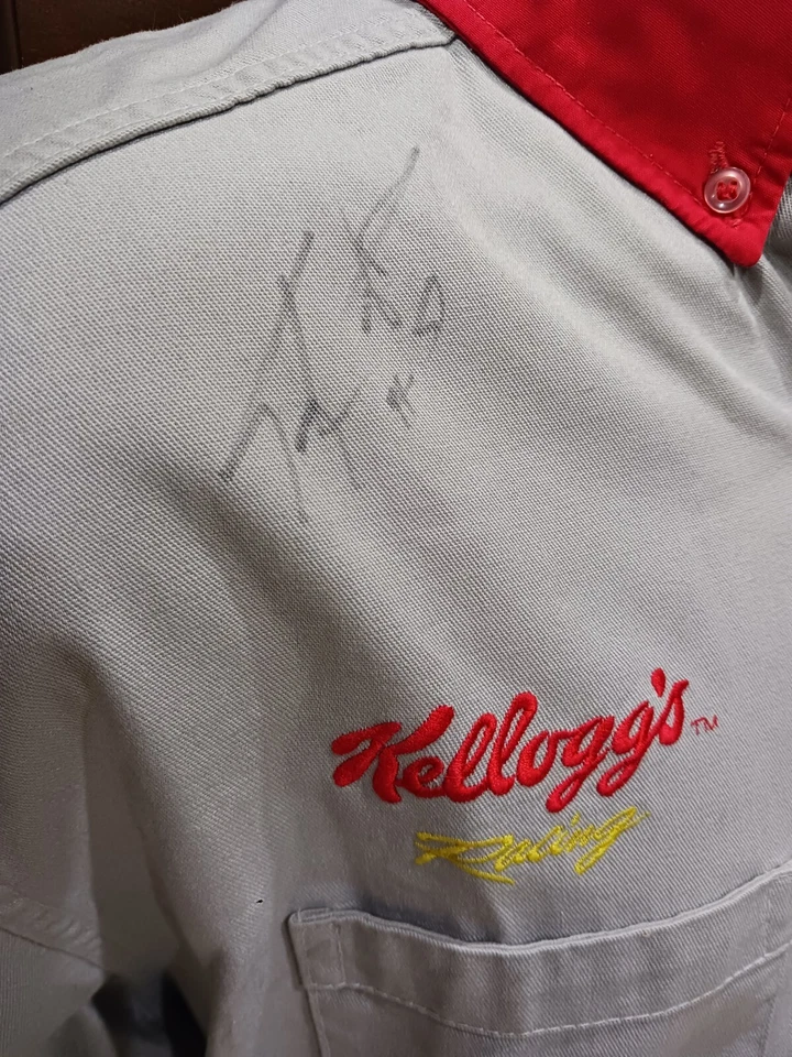 Hendrick Motorsports Team Issued Large Crew Shirt Lab. Dorton Autographed NASCAR - Image 4 of 4