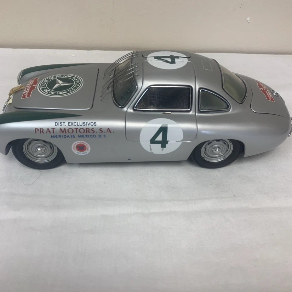 CMC Mercedes 300 SL 1952 Carrera Panamericana 1:18 New Limited Edition # 527 - Image 2 of 4