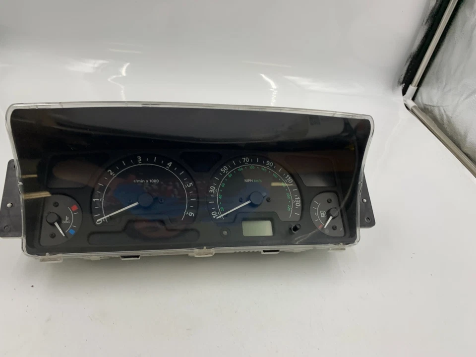 Instrumento velocímetro Land Rover Discover 2003-2004 104860 millas OEM B02B01034 Foto 2 de 4