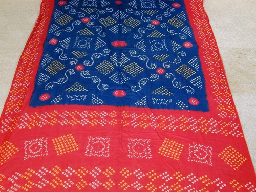 Textil étnico rural algodón claro SARI con cuatro colores tie-and-dye, India 1970 - Imagen 3 de 4