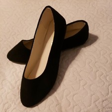 WOMEN'S ROUND TOE BLACK BALLET FLATS SIZE 40 NWOB