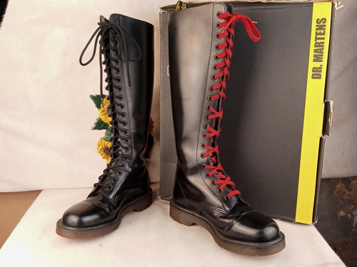 Black Dr Martens 1420 Limited Edition Boots Size uk 4 - Picture 4 of 17