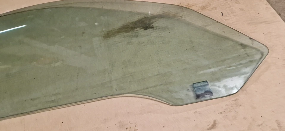 Chevrolet Corvette C5 1997-2004 delantero derecho pasajero puerta lateral ventana vidrio Foto 2 de 4