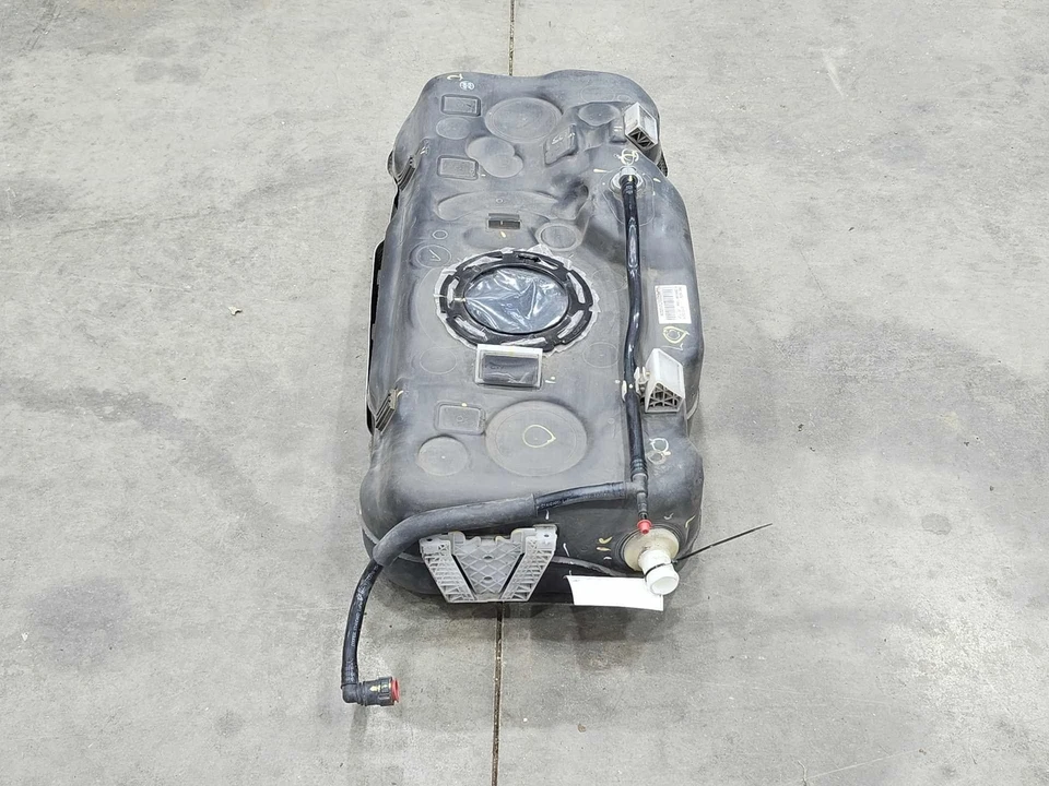 Conjunto de tanque de combustible Kia Niro 2017-2022 tanque de gasolina pieza original OEM 31150G2500 Foto 2 de 4