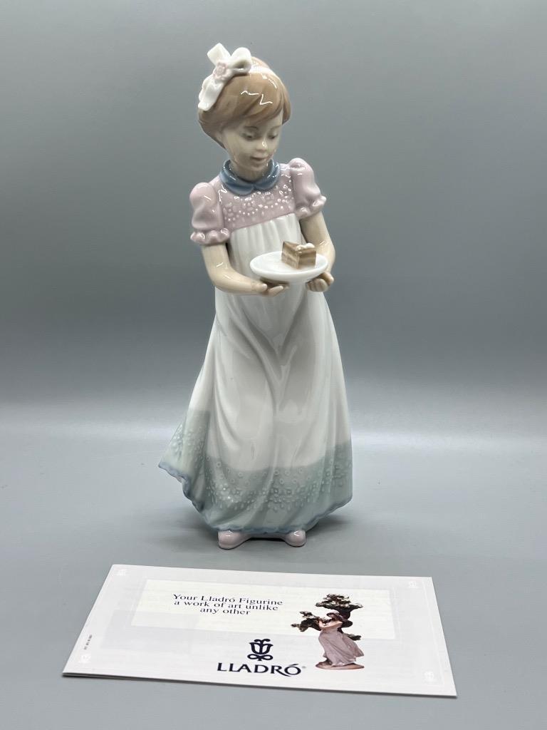Lladro Happy Birthday Figurine Young Girls Birthday Cake #5429 In