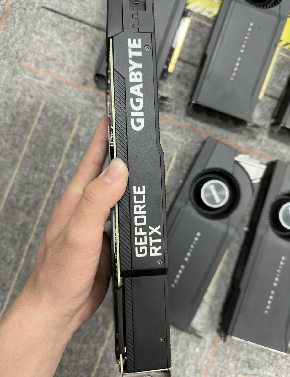 GIGABYTE GeForce RTX 3090 24GB GDDR6X Public Turbo Graphics GIGABYTE GeForce RTX 3090 24GB GDDR6X Public Turbo Graphics