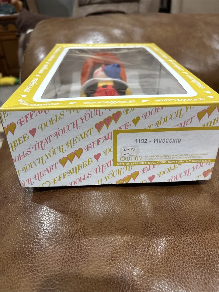 1981 El maravilloso mundo de muñecas Effanbee libro de cuentos coleccionable Pinocho nuevo Foto 4 de 4