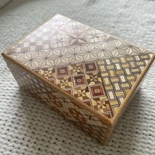 Hakone Yosegi Puzzle Box 7 Steps Secret Box Japanese Woodcraft Maruyama Gift