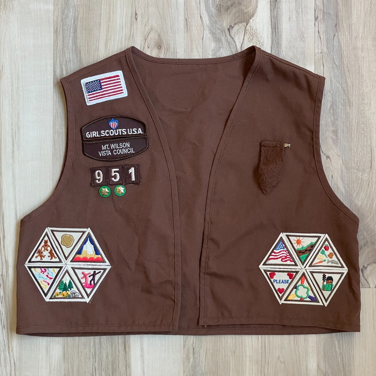 Vintage Girl Scout Brownie Vest Scouts USA 951 With Pins
