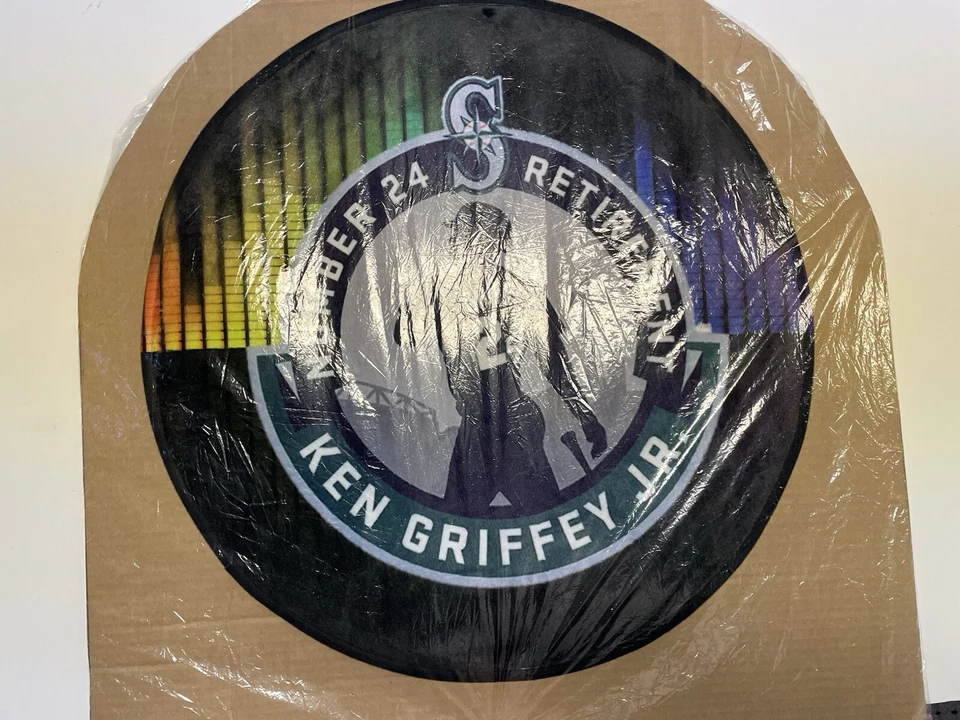 Alfombra Griffey Jr Base Redonda 22”, Celebración de Retiro con Como Nueva Foto 2 de 3