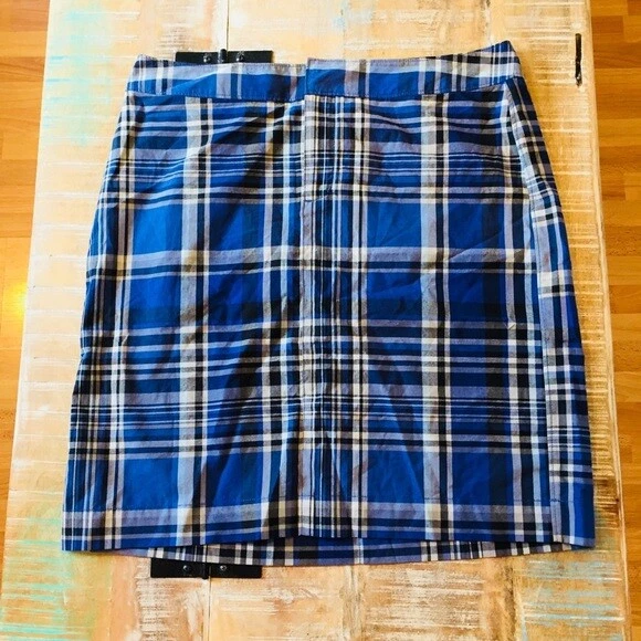 NWT $59 G.H. Bass Plaid Cotton Skirt 8 blue black indigo dusk
