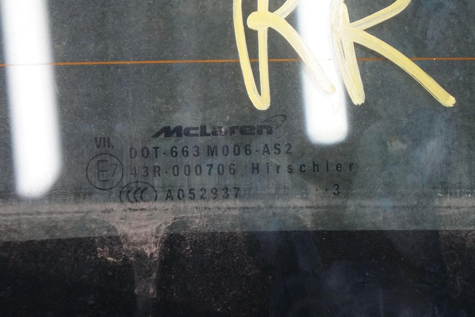 Panel de vidrio para ventana trasera 43R-000706 OEM McLaren MP4-12C 2014 Foto 4 de 4