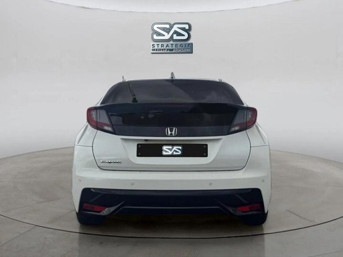 2015 Honda Civic 1.8 i-VTEC SE Plus Hatchback 5dr Petrol Manual Euro 6 (s/s) (14 - Picture 8 of 24