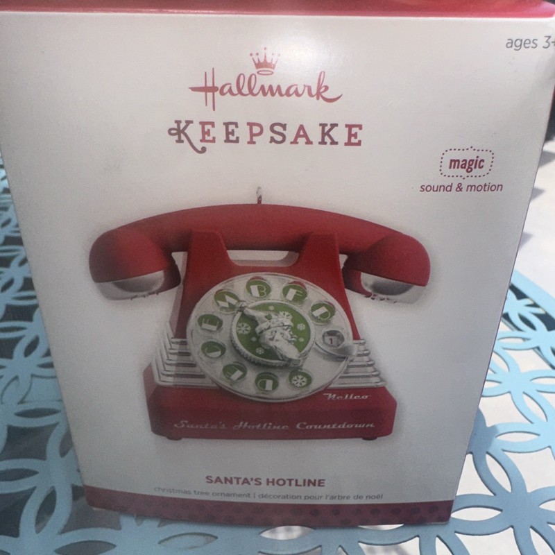 2013 Hallmark Keepsake Ornament Santa's Hotline Telephone Magic Qxg1502