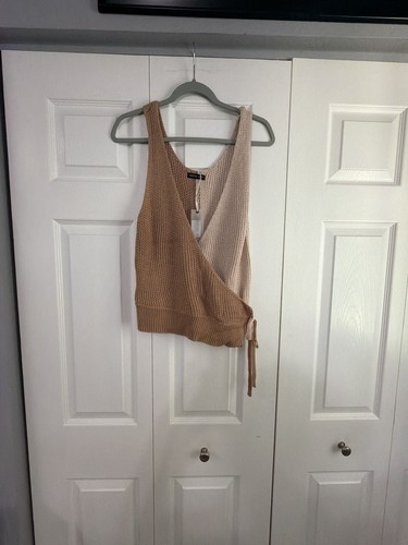 Robertson & Rodeo Sleeveless Two Tone Tan Knit Wrap Sweater Tank Top