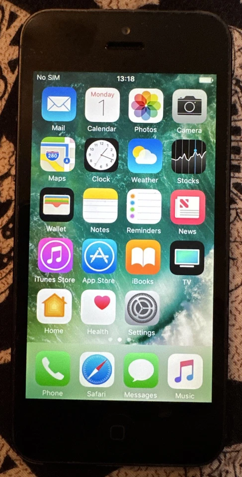 Apple iPhone 5 16GB Black (ATT) A1429 Fast Ship Good Used 10.3.4 IOS - Image 2 of 3