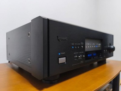 Esoteric D-70VU DAC High End Digital Analog Converter Japan Tested