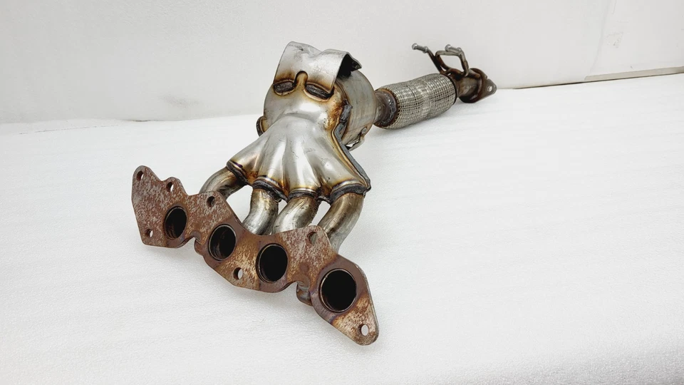 Conjunto convertidor catalítico Ford C-Max 2013-18 con colector de escape HM51-5G232-BB Foto 3 de 4