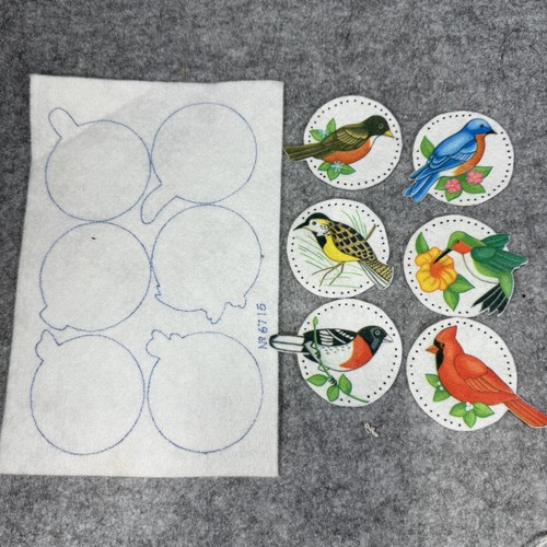 Juego de 6 adornos navideños vintage Paragon Needlecraft Wild Birds - Imagen 2 de 9
