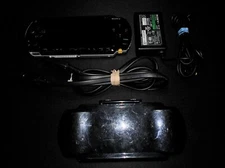 Sony Playstation Portable Black PSP-1001 Handheld Console System +32MB SD+cvr VG