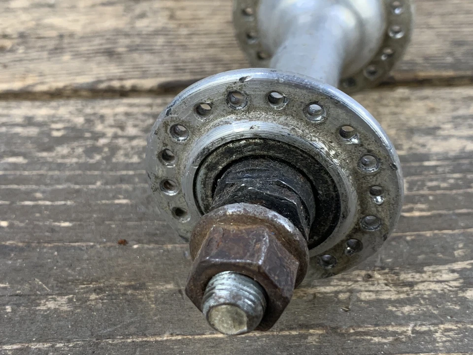 Buje delantero Suzue 2G 3/8” Old School vintage 36h BMX Foto 3 de 4