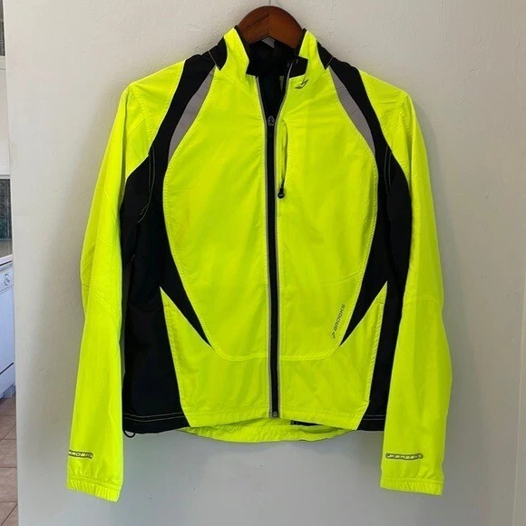 Brooks nightlife jacket women's sales