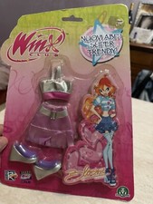 Set Outfit bambola Winx Bloom 2007 Giochi Preziosi Rainbow nuovo da collezione