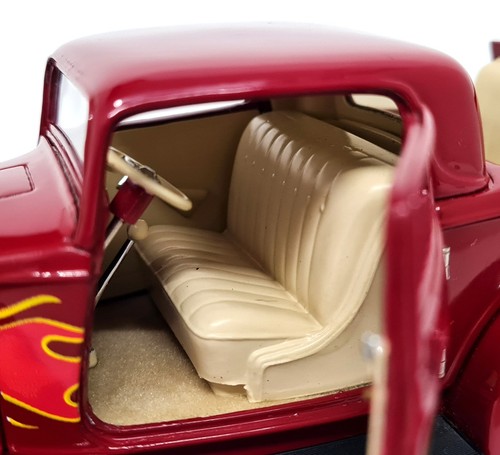 Franklin 1/24 - Deuce Coupe Ford Hot Rod 1932 Red Diecast Scale Model Car - Picture 5 of 11