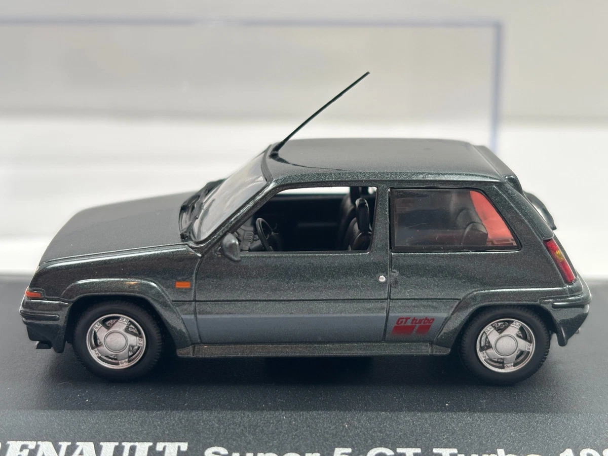 Renault 5 Turbo #598 Rallye Italie - Andrieu / Calberson - Universal Hobbies 1/18 - Réf 4552